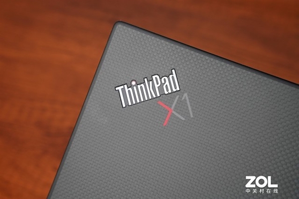 旗舰小黑性能、做工更强了！ThinkPad X1 Carbon 2022评测