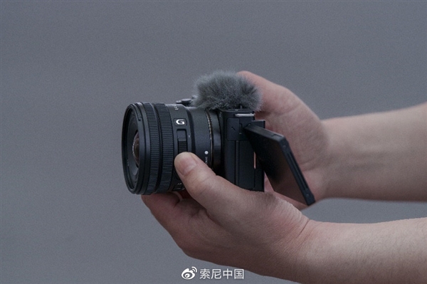 索尼最轻超广角变焦镜头E PZ 10-20mm F4 G发布：仅178克