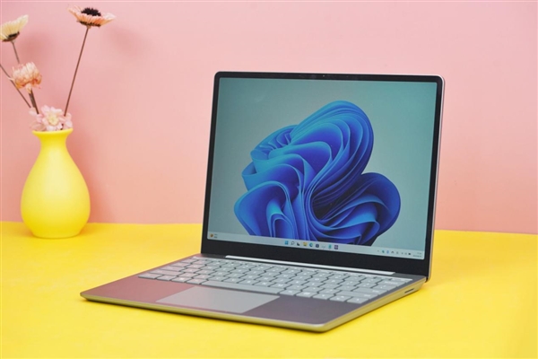 1.13kg轻巧无比！微软Surfae Laptop Go 2开箱图赏