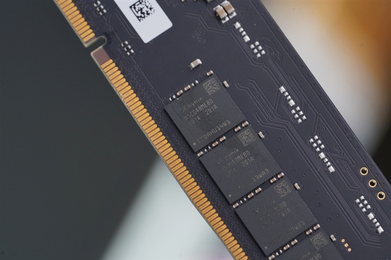 变态的超频能力！技嘉AORUS RGB DDR5-6000 16GBx2内存套装评测：6800MHz下全面碾压DDR4
