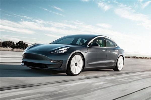 博主卖特斯拉Model 3二手车：6.4万买的FSD 卖车时一文不值