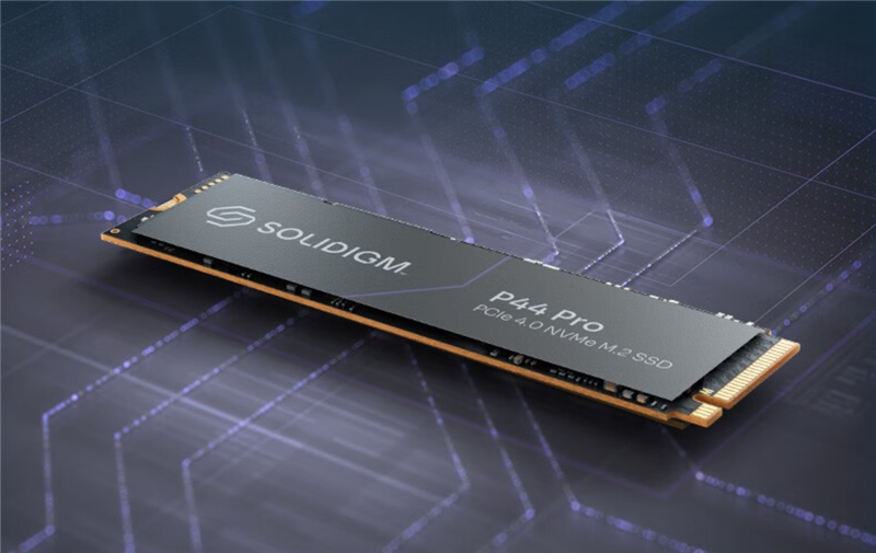 首秀就冲上PCIe 4.0 SSD巅峰！Solidigm P44 Pro 1TB评测：缓外也有1.4GB