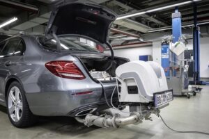 欧洲2035禁售燃油车！专家：电动车难完全取代燃油车