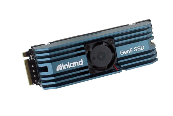 2TB PCIe 5.0 SSD卖出2400元高价！风扇噪音令人崩溃