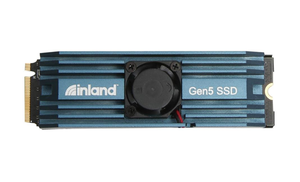 2TB PCIe 5.0 SSD卖出2400元高价！风扇噪音令人崩溃