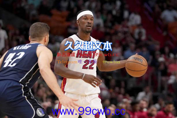 巴特勒以75%命中率砍35分12助攻0失误，NBA历史首人插图