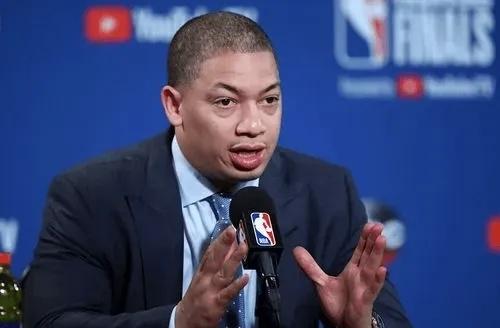 NBA速递丨东欧4胜10负 德州三强集体无缘 鹈鹕8战7胜插图9