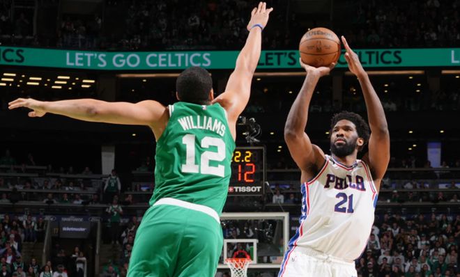 NBA诞生4组2-1！湖人绿军渐入佳境，76人遭重创，詹眉逆天改命插图1
