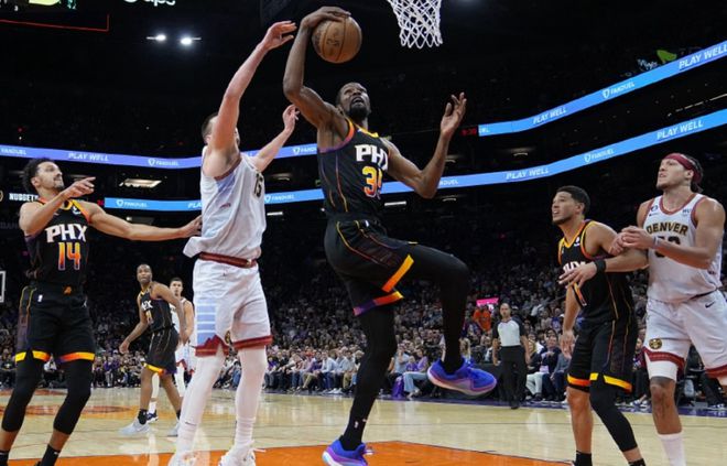 NBA诞生4组2-1！湖人绿军渐入佳境，76人遭重创，詹眉逆天改命插图3