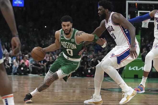 又轰下31+12+5，他这样打下去，詹姆斯的NBA纪录不保了插图3